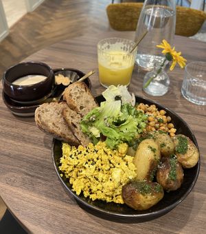 Brunch  at Lundi au soleil  in Annecy