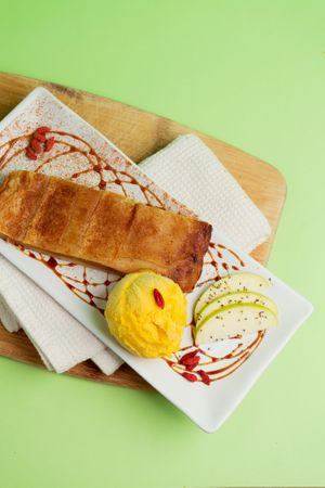  at Elena's - Cantina 33 in Madrid