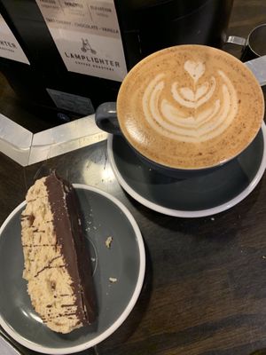Vegan biscotti and an oat milk dirty chai latte at Lamplighter - Morris St in Richmond