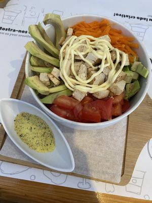 Poké bowl  at A Travessa in Santa Maria