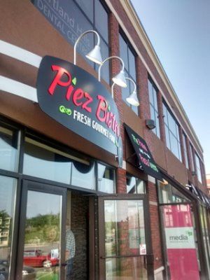 Outside at Piez Bistro in Dartmouth