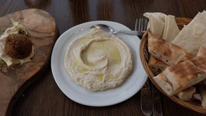 Humus and falafels at Chez Funda - Le Village  in Paris