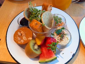 Veganes Frühstück at Zurueck zum Glueck in Hannover