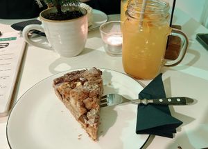 vegan crumble pie  at Zurueck zum Glueck in Hannover