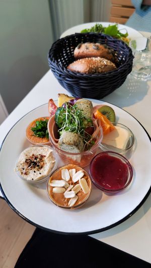 Vegan breakfast "früh vegan" at Zurueck zum Glueck in Hannover