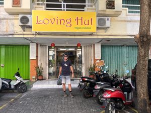 Easy to find once you’re in the large complex of shops and restaurants  at Loving Hut in Denpasar