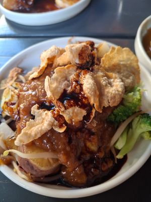 Tofu Peanut at Transit  in Berlin