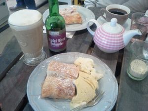 homemade Apfelstrudel with icecream from a nearby manifactury (all vegan) at Die Zauberei in Bregenz