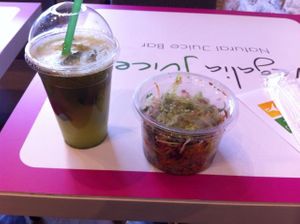 Yummy! at Vegalia Juice in Paris