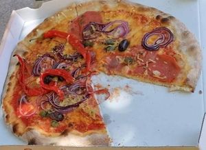 Vegan pizza Diablo at Pizza Pinocchio in Vienna