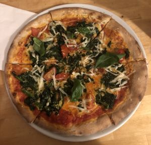 Vegan pizza spinaci  at Pizza Pinocchio in Vienna