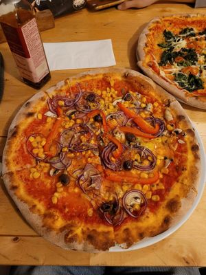 Vegan pizza   at Pizza Pinocchio in Vienna