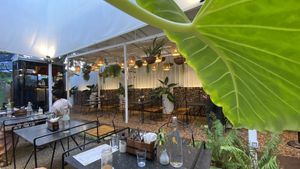 Beautiful decor  at Alra Cafe in Viluppuram