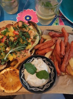 Very tasty cauliflower dteak, served with vegan dip, mixed fried and sone veggies at Augustin in Vienna