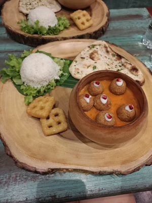 Falafel with mango curry at Mango in Bangkok