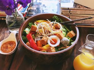 Tempeh Salad with Ginger Dressing, ABSOLUTELY DELICIOUS! (oh & passion fruit kombucha)  at Mango in Bangkok
