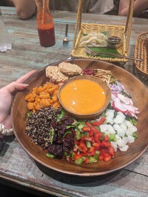 Mexican salad bowl at Mango in Bangkok