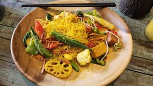 Singapore noodles at Mango in Bangkok