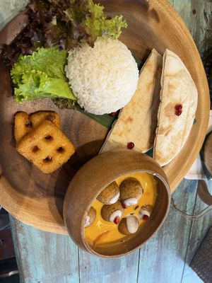 Falafel curry plate    at Mango in Bangkok