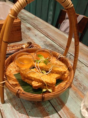 Fried tempeh at Mango in Bangkok