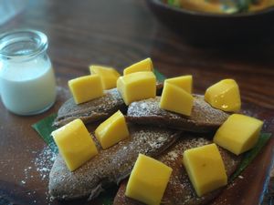 Pancakes with mango at Mango in Bangkok