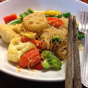 Singapore noodle at Mango in Bangkok