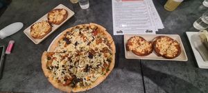  at Gullivers Tavern in Kununurra