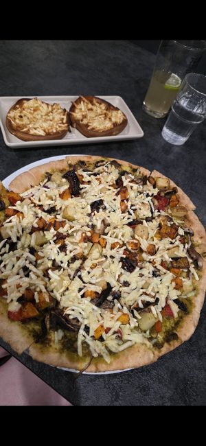  at Gullivers Tavern in Kununurra