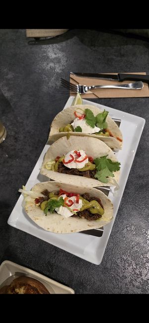  at Gullivers Tavern in Kununurra