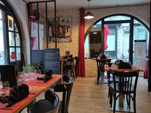 Dining room at So Dream in La Rochelle