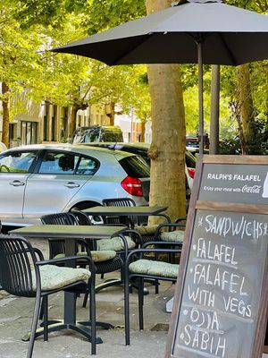  at Ralph's Falafel in Antwerpen