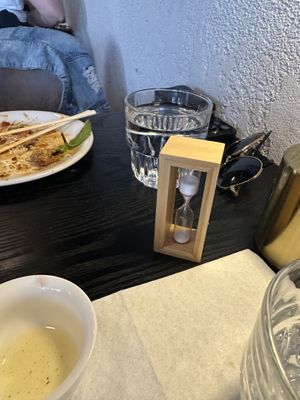 Timer for tea  at Men & Beasts in Los Angeles