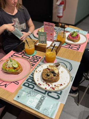  at Brunch Republic in Verona