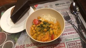 Curry 🍛  at Jagannath - Kuznetsky Most in Moscow