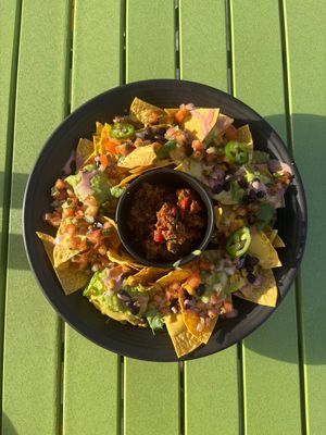 Nachos with Beyond Meat Chilli at Horizons Lounge in Noord
