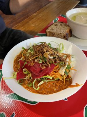 Riz mafé  at L'eau Chaude - Het Warm Water in Brussels