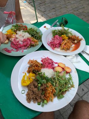 All these colours 🙃 at L'eau Chaude - Het Warm Water in Brussels