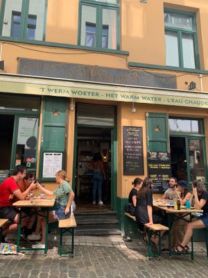 Si cute and cosy at L'eau Chaude - Het Warm Water in Brussels