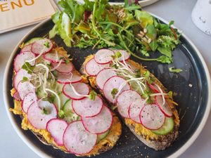 Chickpea sandwich at Café Boxenstopp in Cologne