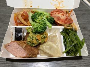 Takeout box   at Zhong Xin Vegetarian in Taichung