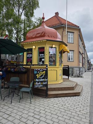  at Raketten Bar & Pølse in Troms