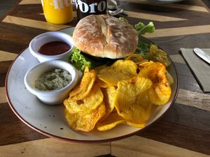 Hamburguesa de falafel / Falafel hamburger at Herbívoro -  Av. Suba in Bogota