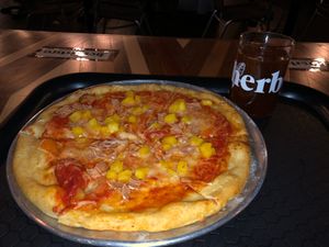 Pizza Hawaiana at Herbívoro -  Av. Suba in Bogota