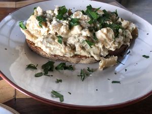 Tostada de orellanas / Mushroom toast at Herbívoro -  Av. Suba in Bogota