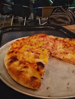 Feria Vegana Navidad y pizza ✨ at Herbívoro -  Av. Suba in Bogota