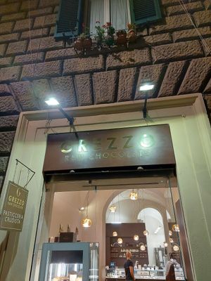 Store front at Grezzo Raw Chocolate in Rome