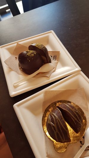Entrambi col cuore di pistacchio at Grezzo Raw Chocolate in Rome
