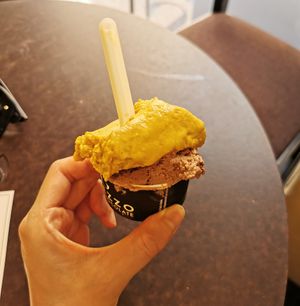 Raw vegan gelato at Grezzo Raw Chocolate in Rome