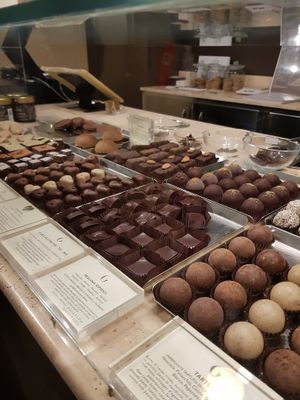 Parline and truffle selection at Grezzo Raw Chocolate in Rome