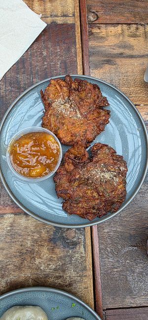 Vegan Pakora with Mango Chutney at Indian Kitchen by Prem Didi in Vejle